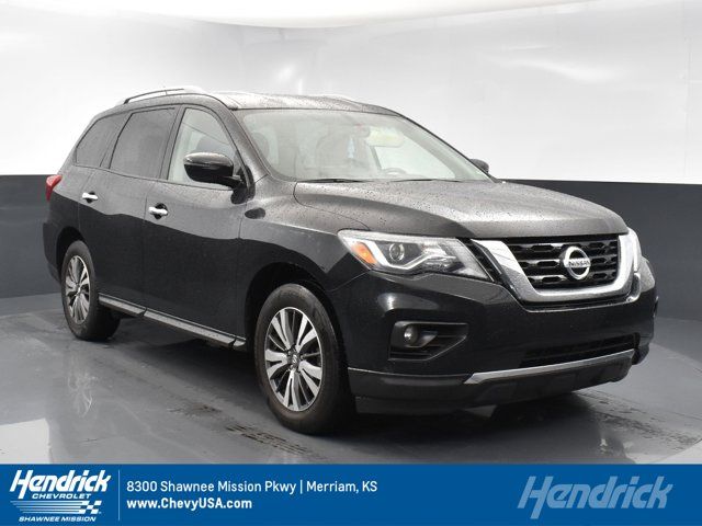 2018 Nissan Pathfinder SV