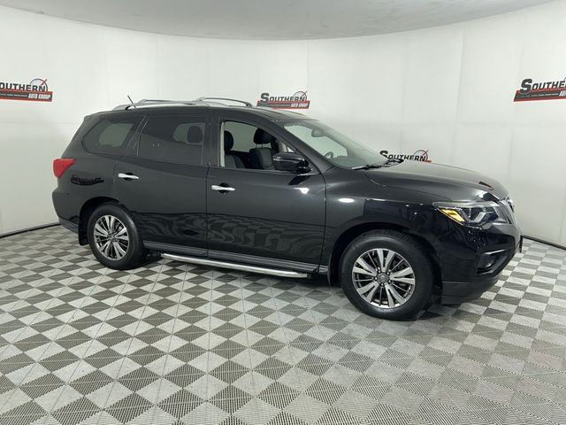 2018 Nissan Pathfinder SV