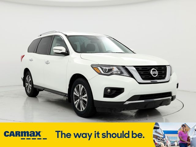 2018 Nissan Pathfinder SV