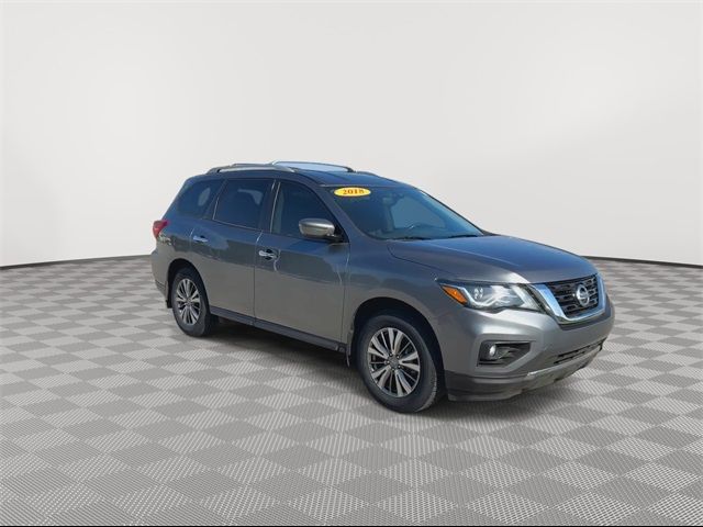 2018 Nissan Pathfinder SV