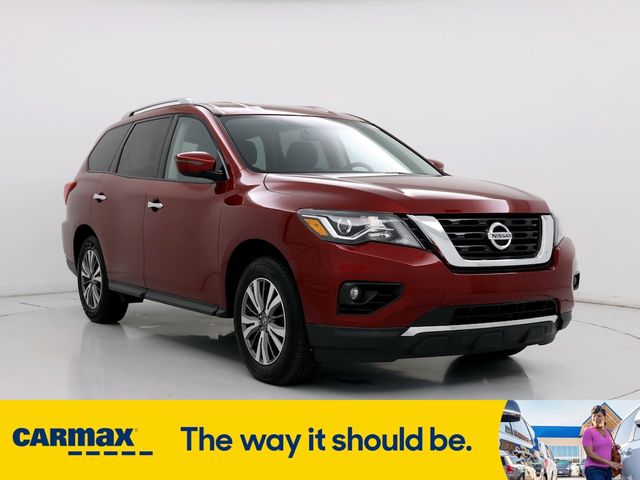 2018 Nissan Pathfinder SV