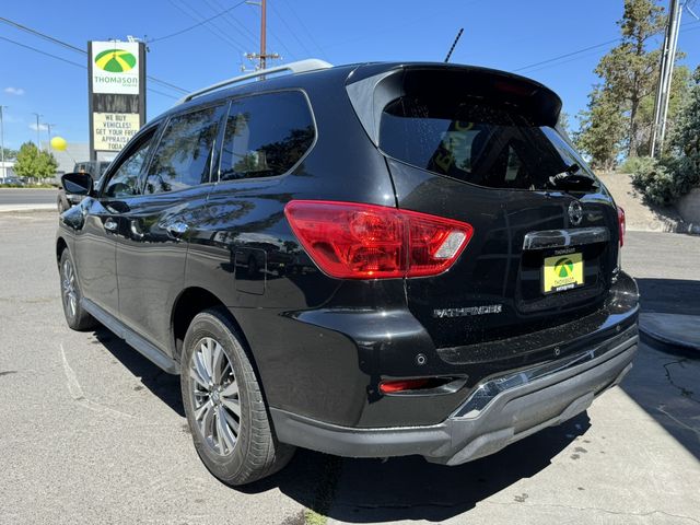 2018 Nissan Pathfinder SL