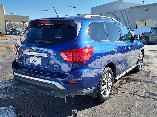 2018 Nissan Pathfinder SV