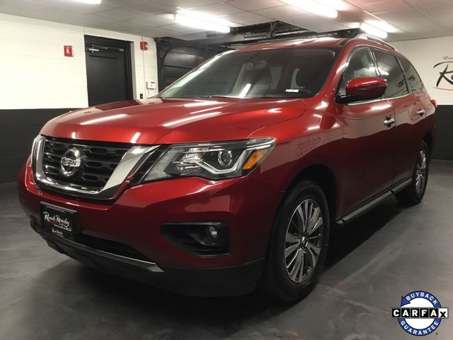 2018 Nissan Pathfinder SV