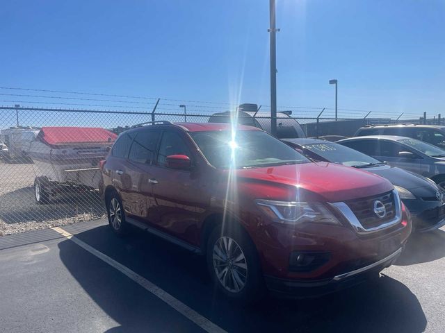 2018 Nissan Pathfinder SV