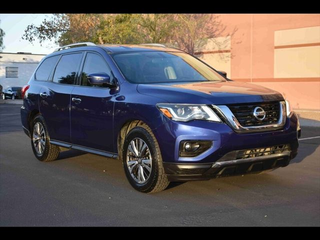 2018 Nissan Pathfinder SV