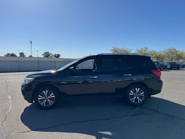 2018 Nissan Pathfinder SV