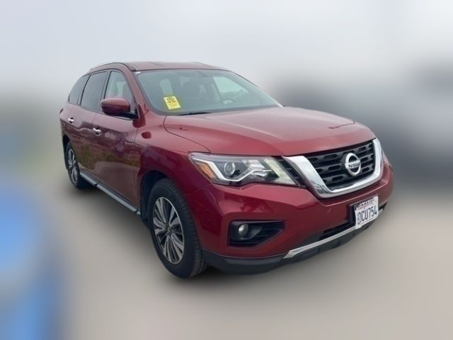 2018 Nissan Pathfinder SV