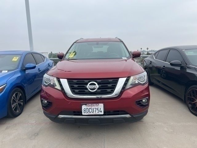 2018 Nissan Pathfinder SV