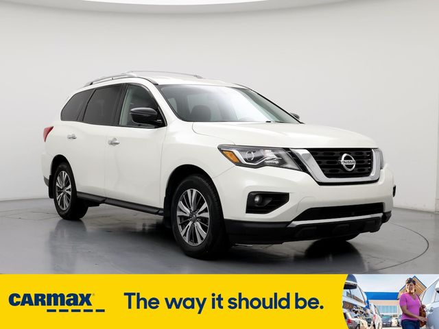 2018 Nissan Pathfinder SV