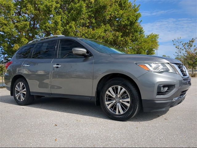 2018 Nissan Pathfinder SV