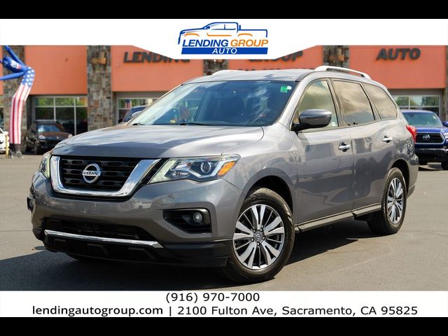 2018 Nissan Pathfinder SV