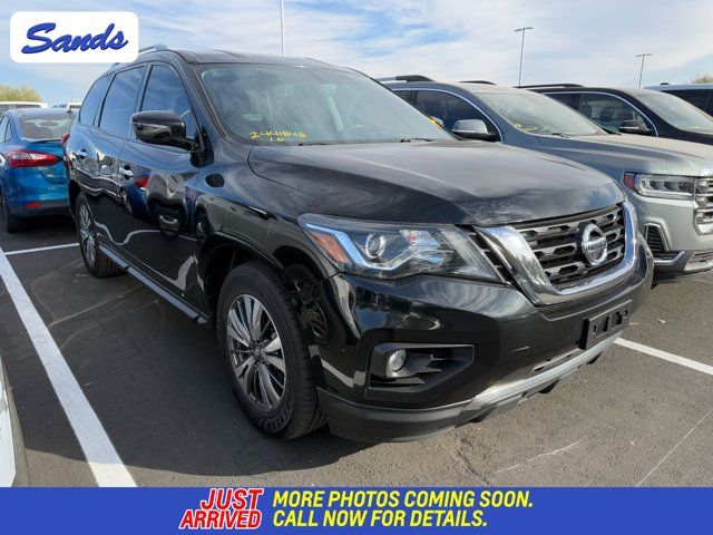 2018 Nissan Pathfinder SV