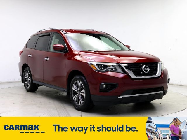 2018 Nissan Pathfinder SV