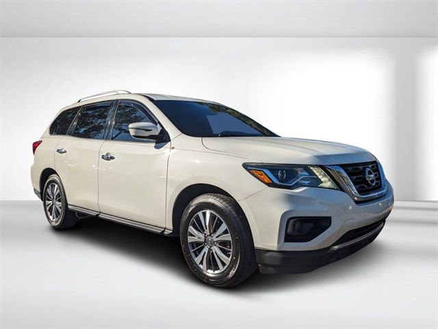 2018 Nissan Pathfinder SV