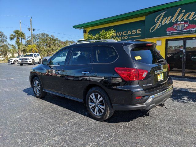 2018 Nissan Pathfinder SV