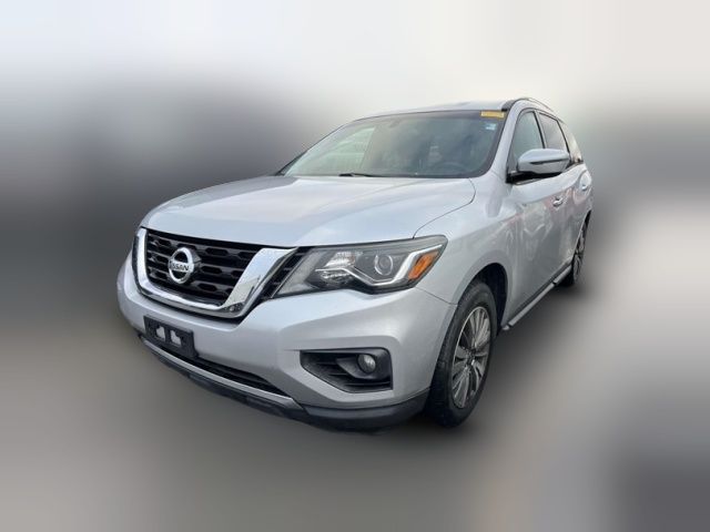 2018 Nissan Pathfinder SV