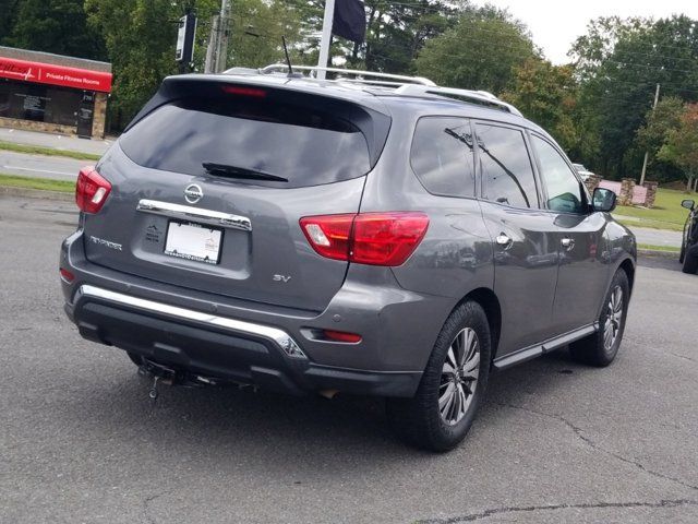 2018 Nissan Pathfinder SV