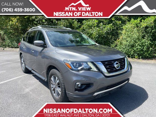 2018 Nissan Pathfinder SV