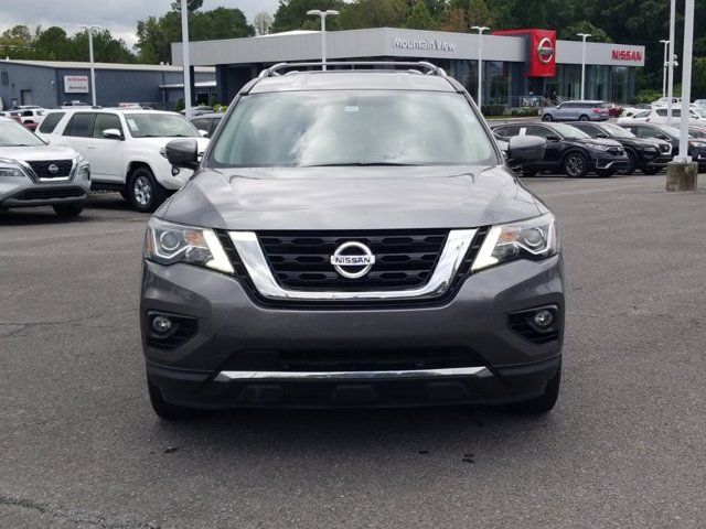 2018 Nissan Pathfinder SV