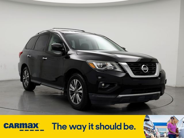 2018 Nissan Pathfinder SV