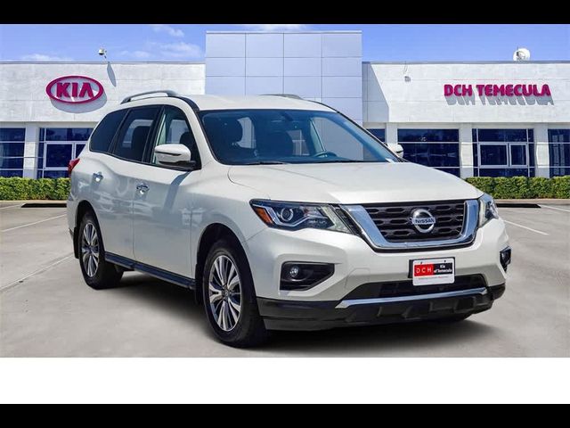 2018 Nissan Pathfinder SV