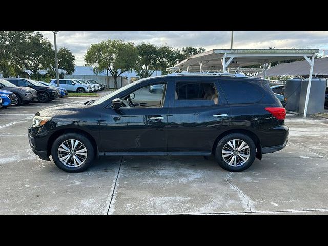 2018 Nissan Pathfinder SV