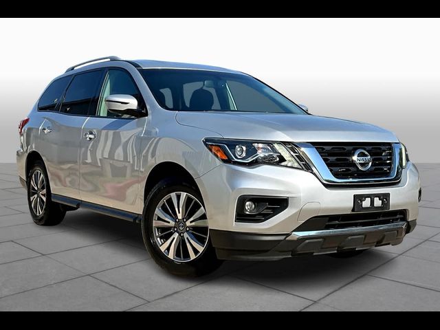 2018 Nissan Pathfinder SV