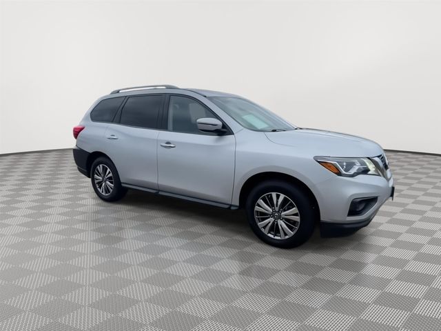 2018 Nissan Pathfinder SV