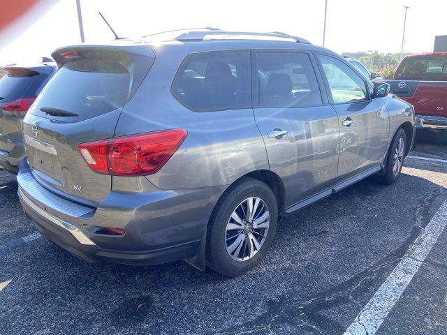 2018 Nissan Pathfinder SV