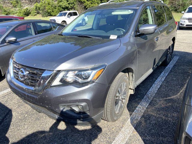 2018 Nissan Pathfinder SV