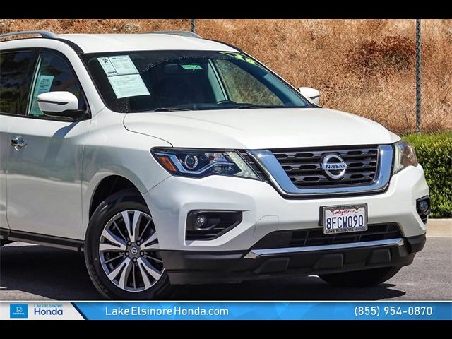 2018 Nissan Pathfinder SV