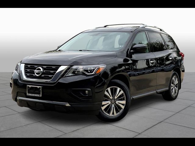 2018 Nissan Pathfinder SV