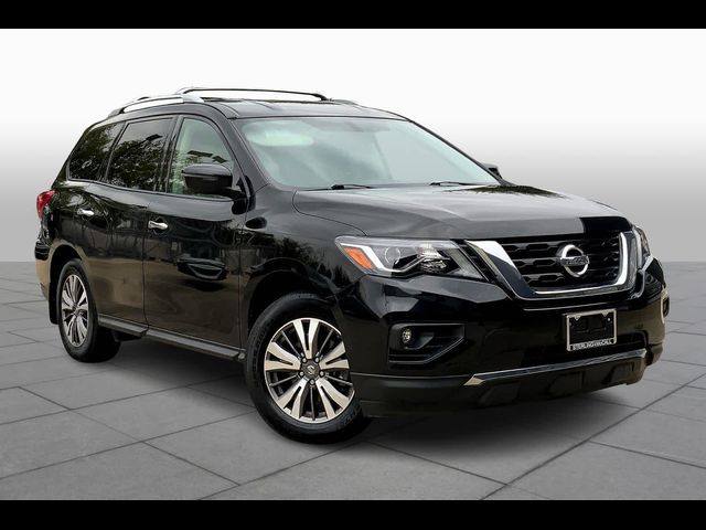 2018 Nissan Pathfinder SV