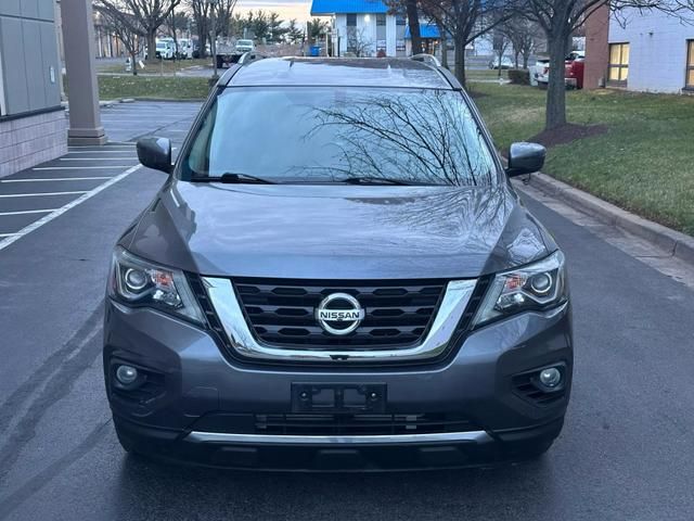 2018 Nissan Pathfinder SV