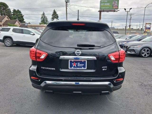 2018 Nissan Pathfinder SV