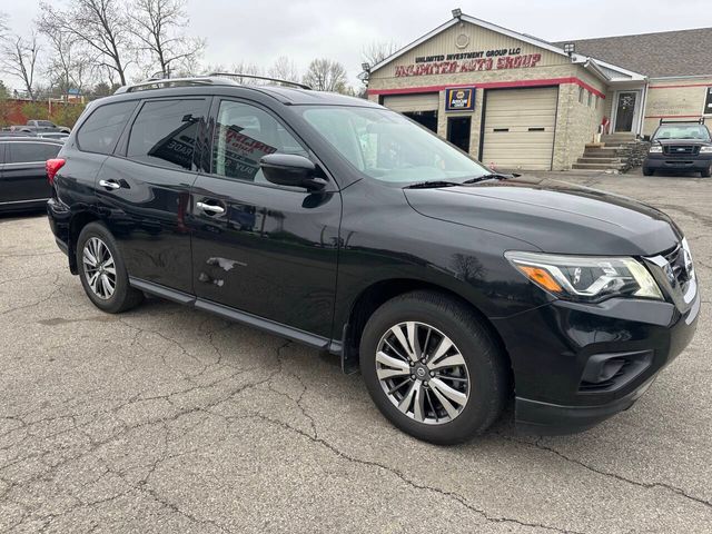 2018 Nissan Pathfinder S