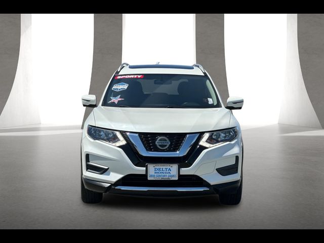 2018 Nissan Rogue SV