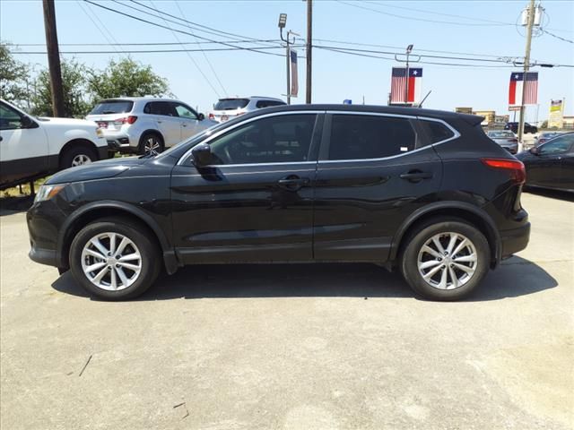 2018 Nissan Rogue Sport S