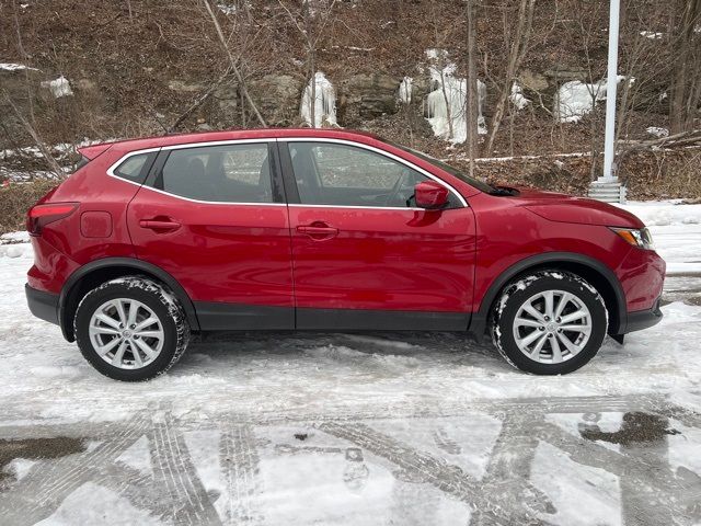 2018 Nissan Rogue Sport S