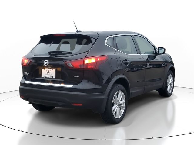 2018 Nissan Rogue Sport S