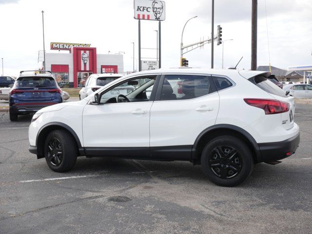 2018 Nissan Rogue Sport S