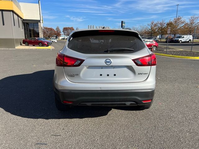 2018 Nissan Rogue Sport SV