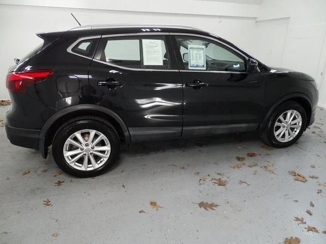 2018 Nissan Rogue Sport SV