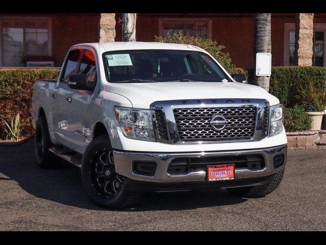 2018 Nissan Titan SV