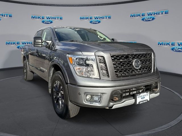 2018 Nissan Titan 