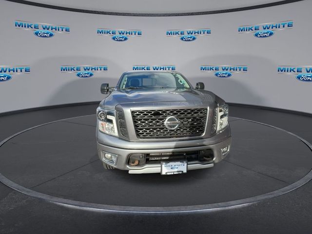 2018 Nissan Titan 