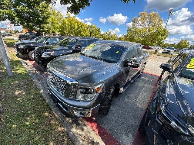 2018 Nissan Titan SL