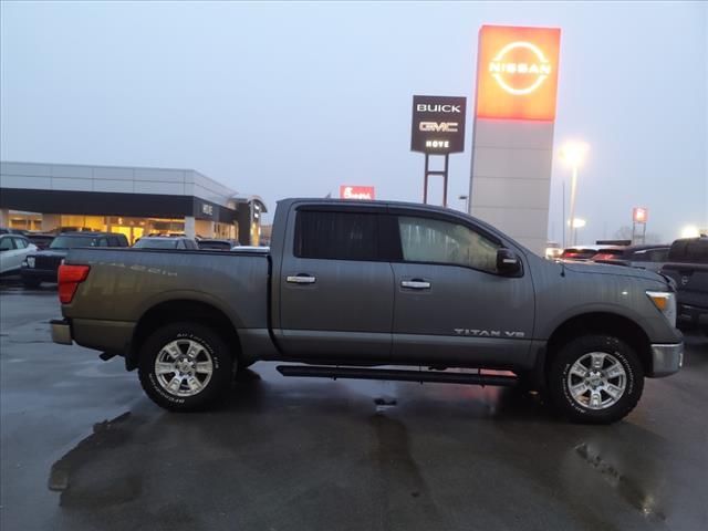 2018 Nissan Titan SV