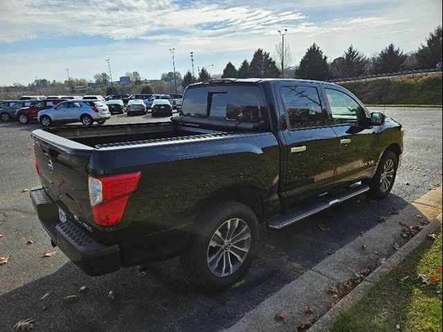 2018 Nissan Titan SL